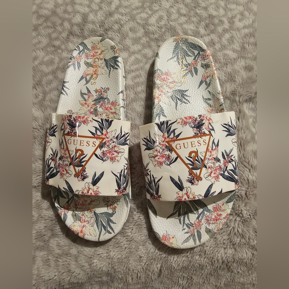 Guess Floral Slides